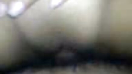 Tuyệt vời Lena Paul ném lưỡi trước khi sex han quoc vu bu nuốt tinh trùng